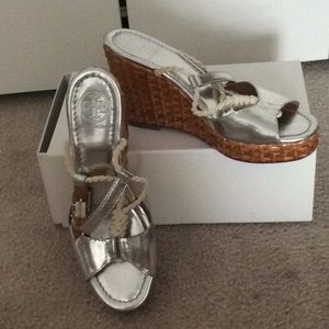 Tory Burch wedge sandal size 8 1/2